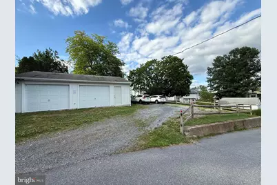 122 W Summit Street, Mohnton, PA 19540 - Photo 3