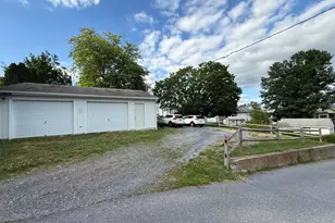 122 W Summit St, Mohnton, PA 19540 - Photo 3