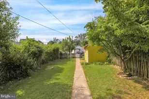 202 Madison Ave, Laureldale, PA 19605 - Photo 31