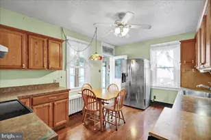 202 Madison Ave, Laureldale, PA 19605 - Photo 11