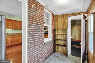 202 Madison Ave, Laureldale, PA 19605 - Photo 15