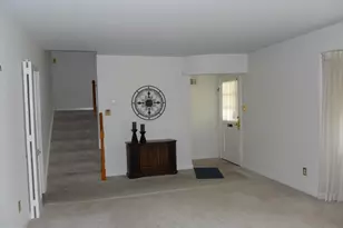 223 Mayer St, Reading, PA 19606 - Photo 9