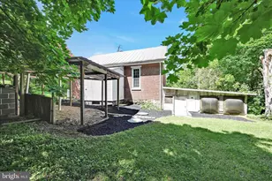 415 Snyder School Rd, Bernville, PA 19506 - Photo 29