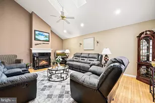 309 Cameron Dr, Douglassville, PA 19518 - Photo 7