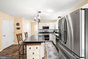 309 Cameron Dr, Douglassville, PA 19518 - Photo 13