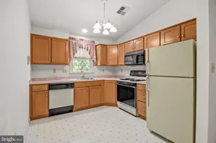 3217 Garfield Ave, Reading, PA 19605 - Photo 7