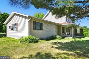 5235 4 Point Rd, Bethel, PA 19507 - Photo 9
