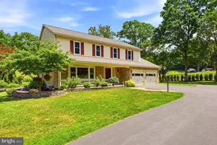 194 Meadow Glen Ln, Reading, PA 19607 - Photo 3