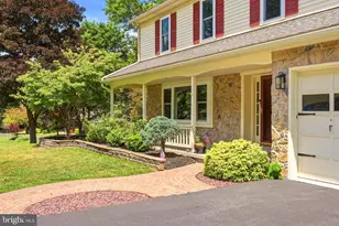 194 Meadow Glen Ln, Reading, PA 19607 - Photo 7