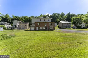 99 Race St, Bechtelsville, PA 19505 - Photo 25