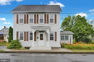 238 Penn St, Topton, PA 19562 - Photo 1