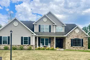 21 Jennifer Dr, Bernville, PA 19506 - Photo 3