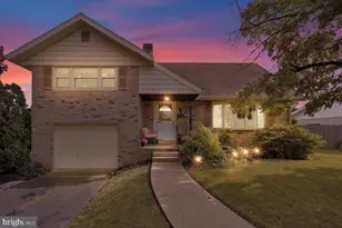 1116 Dogwood Dr, Reading, PA 19609 - Photo 3
