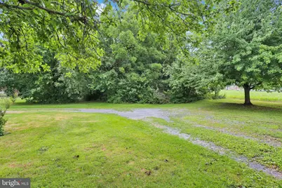 11 W Hunter Street, Lyon Station, PA 19536 - Photo 5