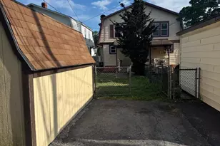2139 Cleveland Ave, West Lawn, PA 19609 - Photo 5