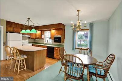 307 W Somerset Street, Fleetwood, PA 19522 - Photo 7