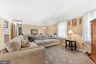10 Mansion Ct W, Birdsboro, PA 19508 - Photo 7