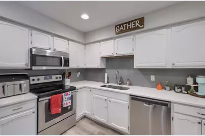 118 Valley Greene Circle, Reading, PA 19610 - Photo 7