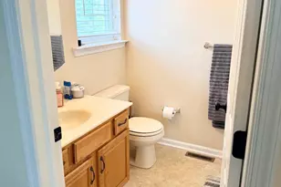 309 Woodbridge Ln, Douglassville, PA 19518 - Photo 7