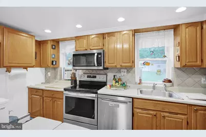 2416 High Street, Reading, PA 19605 - Photo 7