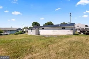 110 S Beech St, Fleetwood, PA 19522 - Photo 3