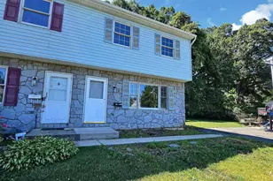 530 E Linden St, Fleetwood, PA 19522 - Photo 3