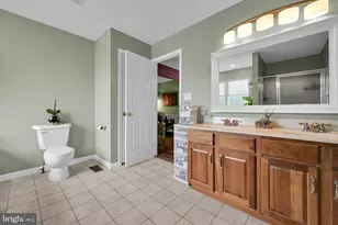 21 Shelly Dr, Sinking Spring, PA 19608 - Photo 29