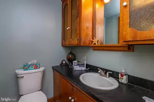 415 Lawrence Ave, West Lawn, PA 19609 - Photo 19