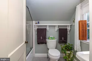 415 Lawrence Ave, West Lawn, PA 19609 - Photo 23