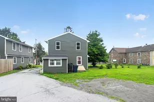 1104 Old Swede Rd, Douglassville, PA 19518 - Photo 3