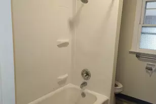 3231 Earl St, Reading, PA 19605 - Photo 5