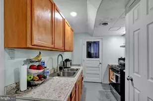 100 N Robeson St, Robesonia, PA 19551 - Photo 23