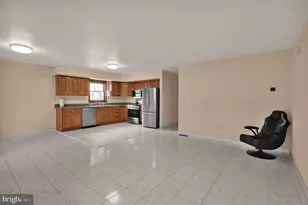 100 N Robeson St, Robesonia, PA 19551 - Photo 9
