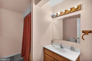100 N Robeson St, Robesonia, PA 19551 - Photo 21