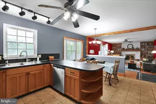 456 Mountain Home Rd, Reading, PA 19608 - Photo 9