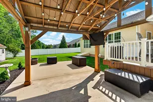 105 Woods Edge Dr, Douglassville, PA 19518 - Photo 51