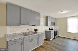 31 W Washington St, Fleetwood, PA 19522 - Photo 7