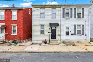 31 W Washington St, Fleetwood, PA 19522 - Photo 1