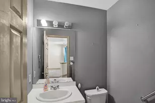 160 Hickory Ln, Wyomissing, PA 19610 - Photo 9