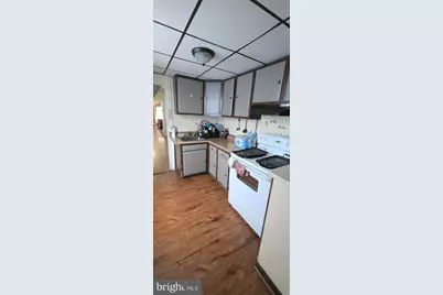1749 Perkiomen Avenue, Reading, PA 19602 - Photo 7