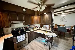 801 Lobelia Ave, Reading, PA 19605 - Photo 13
