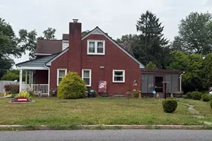 801 Lobelia Ave, Reading, PA 19605 - Photo 3