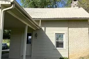 215 Schuler Rd, Fleetwood, PA 19522 - Photo 15