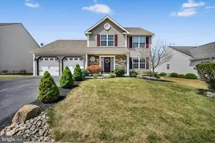 1018 Shilo St, Reading, PA 19605 - Photo 3