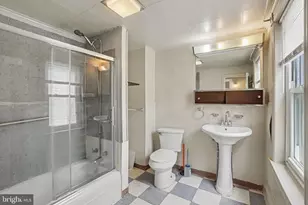 619 Willow St, Reading, PA 19602 - Photo 17