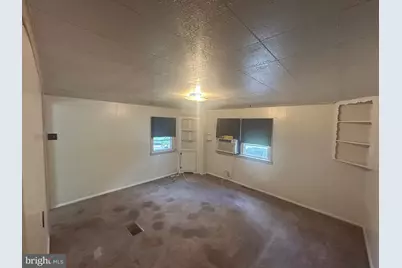 496 Old Philadelphia Pike #2ND FLOOR, Douglassville, PA 19518 - Photo 7