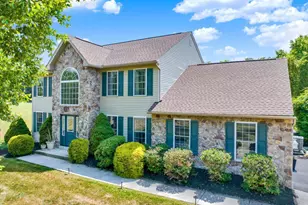 116 Indian Run Dr, Douglassville, PA 19518 - Photo 3