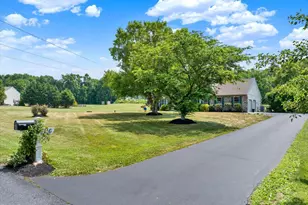 116 Indian Run Dr, Douglassville, PA 19518 - Photo 5