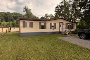 77 Blarney Cir, Mohrsville, PA 19541 - Photo 1