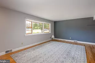 2401 Bell Dr, Reading, PA 19609 - Photo 7